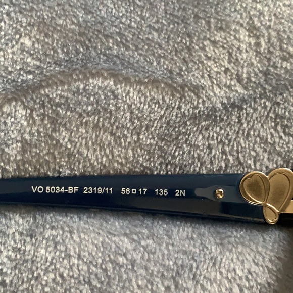 Vogue Sunglasses - Picture 4 of 9